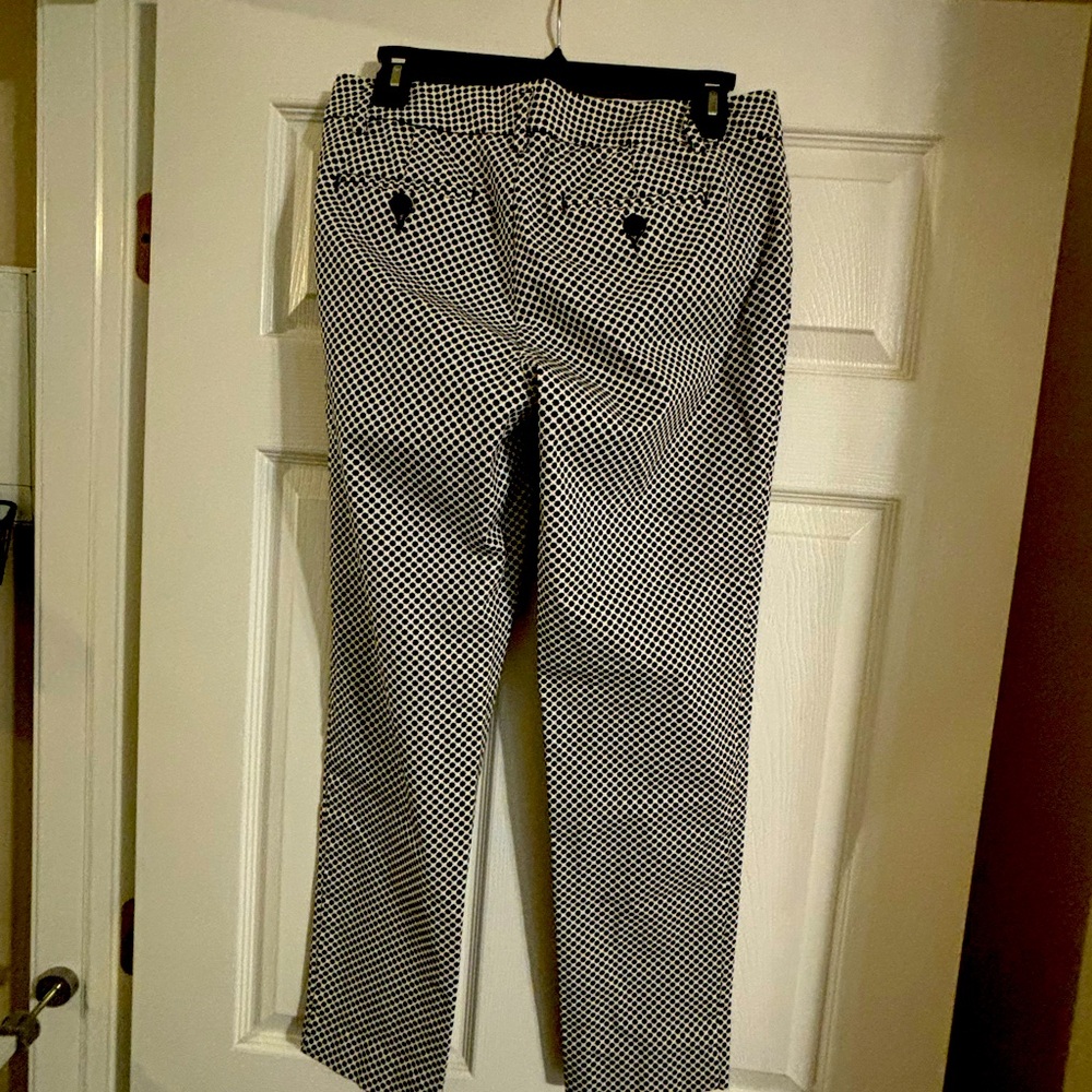 Pants, ankle cropped, size 4